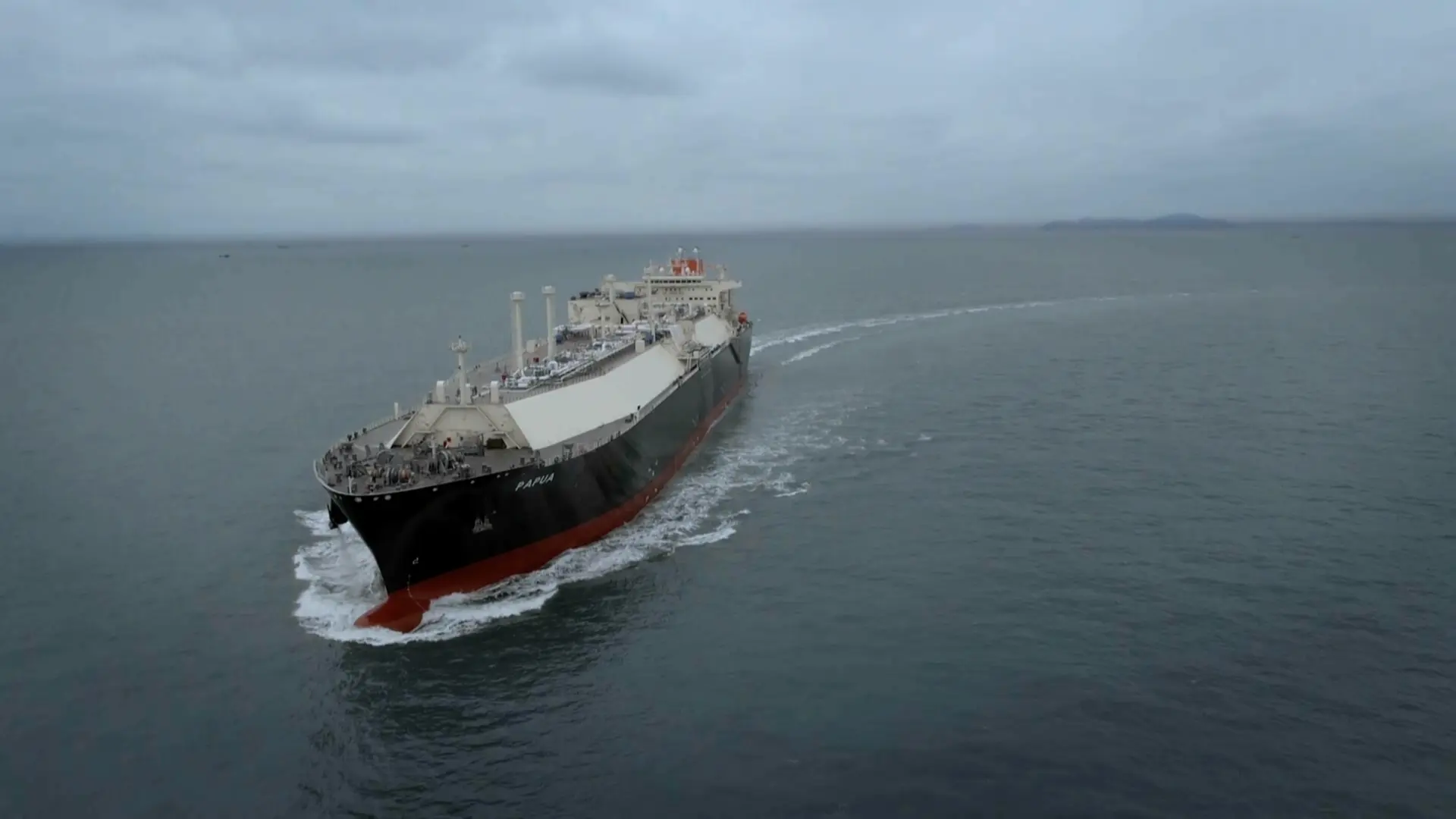 Liquid hydrogen maritime transportation (GTT)